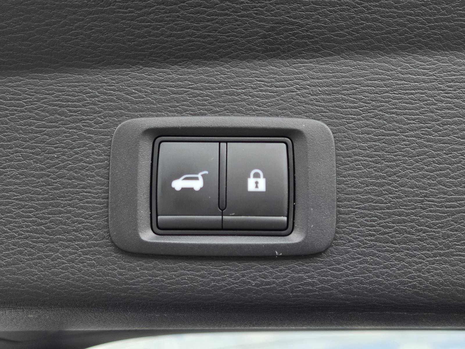 Used 2025 Mitsubishi Outlander SE AWD/4WD image 10