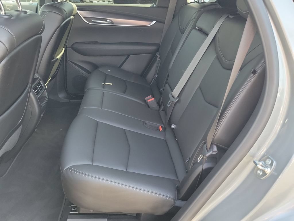 Certified 2024 Cadillac XT5 Luxury FWD image 23