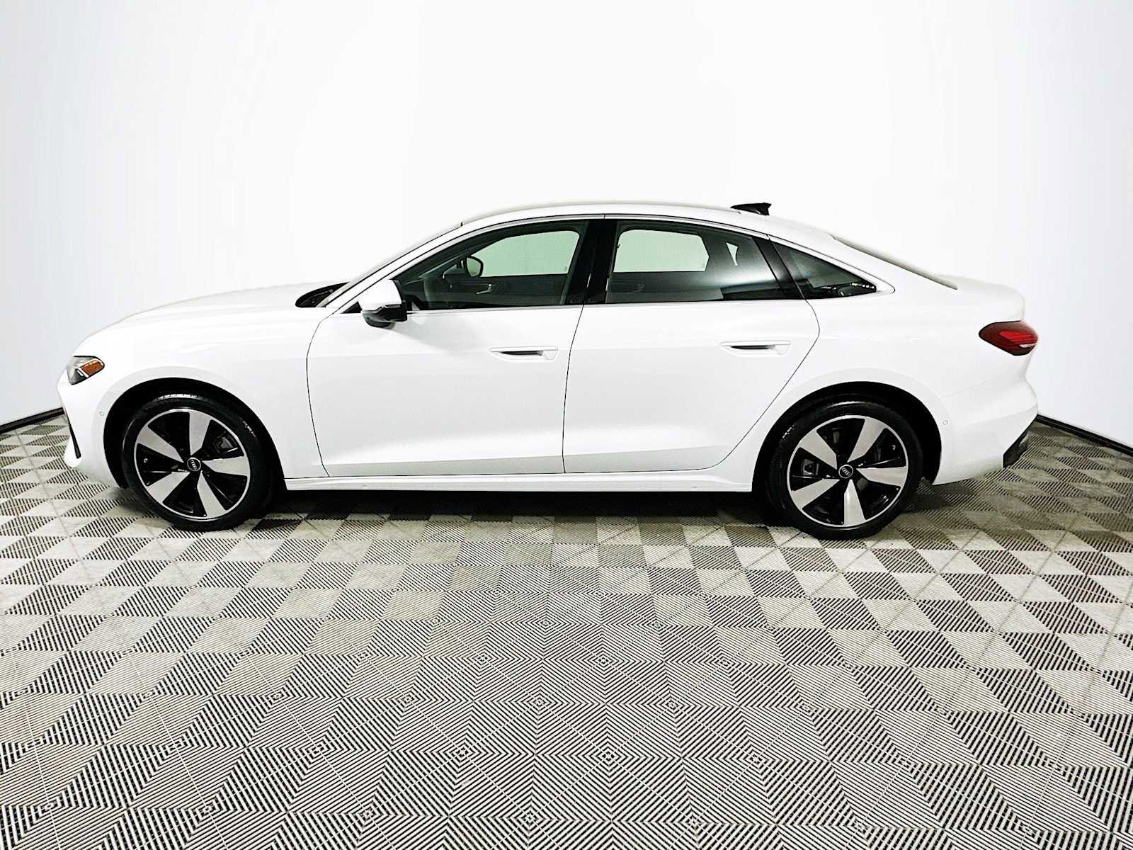 New 2025 Audi A5 2.0T Premium Plus image 4