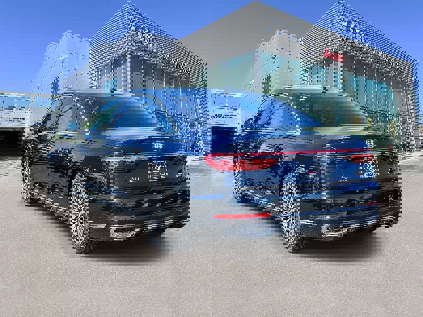 Used 2022 Audi A8 L 3.0T w/ Executive Package video 2