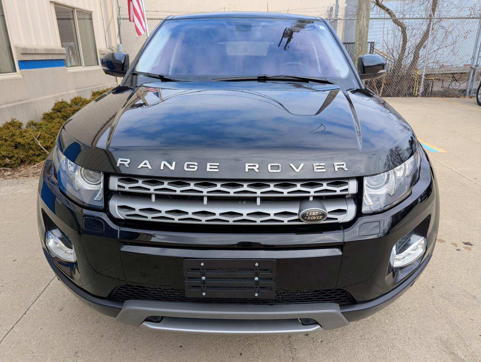 Used 2013 Land Rover Range Rover Evoque Pure Premium AWD/4WD image 2