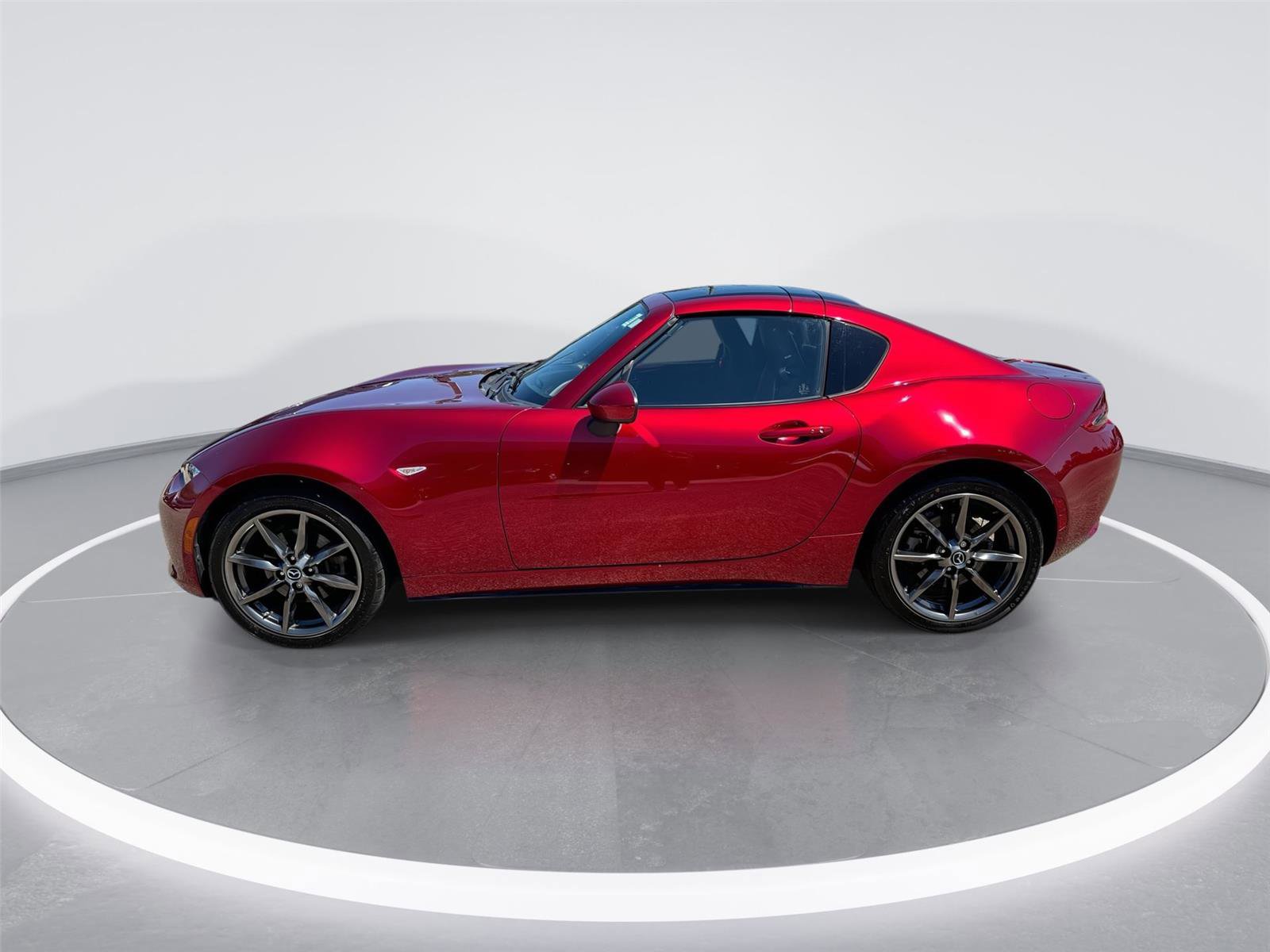 Used 2019 MAZDA MX-5 Miata RF Grand Touring w/ GT-S Package RWD image 5