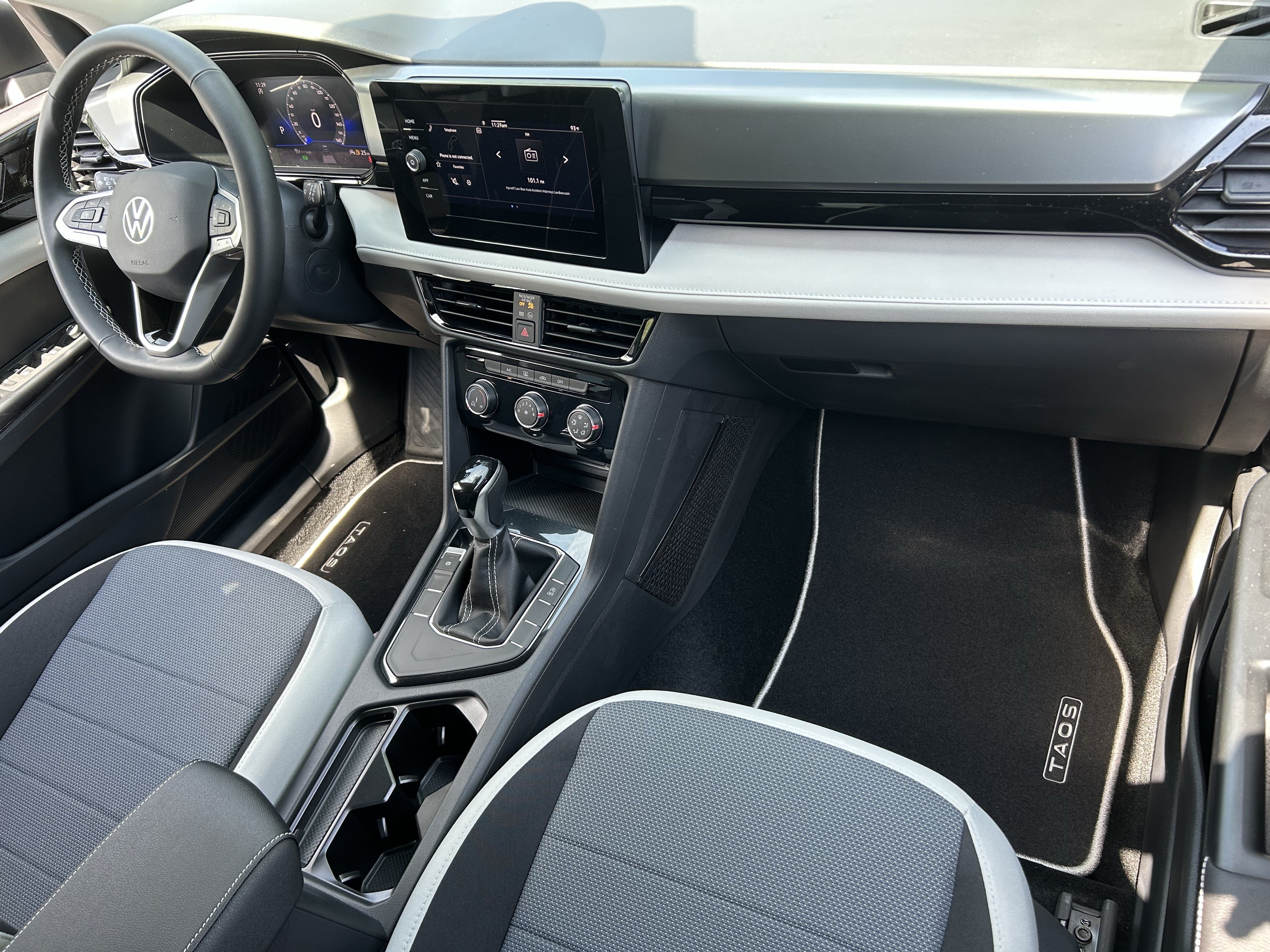 New 2026 Volkswagen Taos S FWD image 9