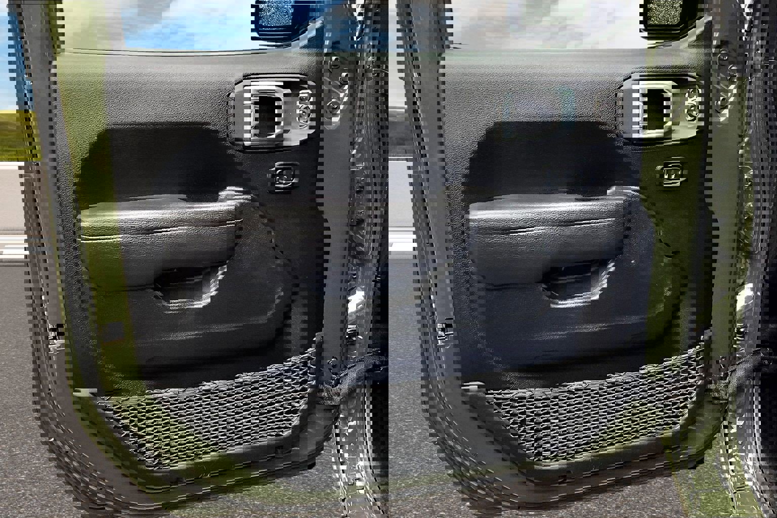 Used 2022 Jeep Gladiator Sport AWD/4WD image 13