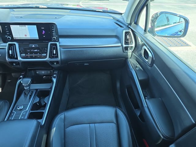 Used 2022 Kia Sorento S w/ Panoramic Sunroof Package FWD image 14