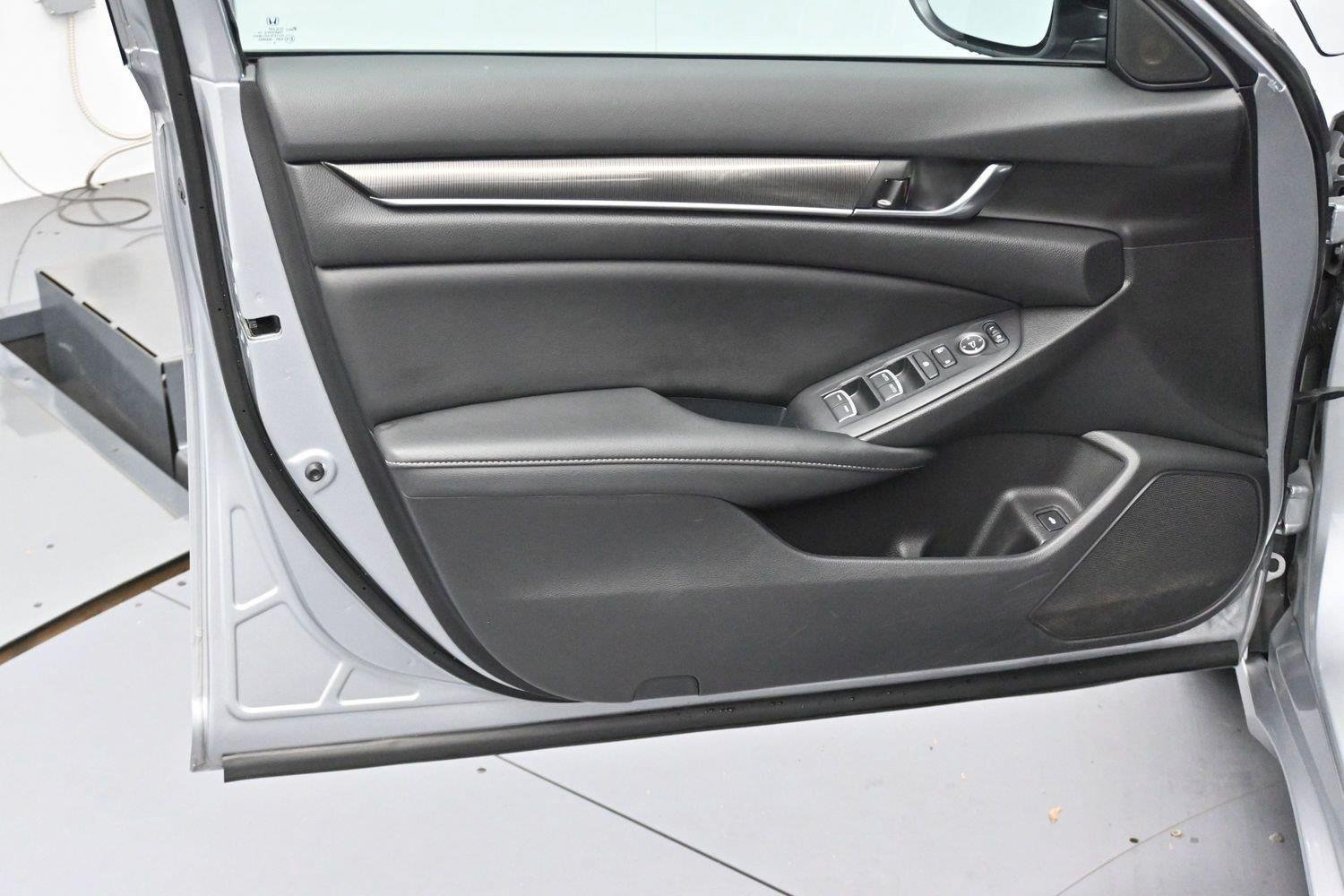 Used 2022 Honda Accord Sport image 10