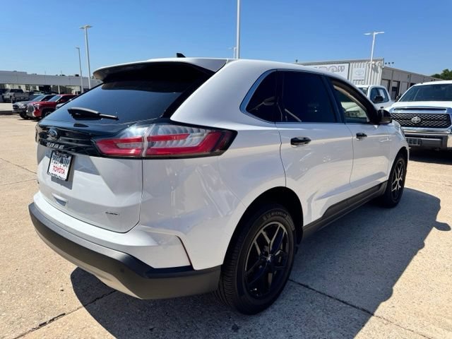 Used 2022 Ford Edge SEL AWD/4WD image 8