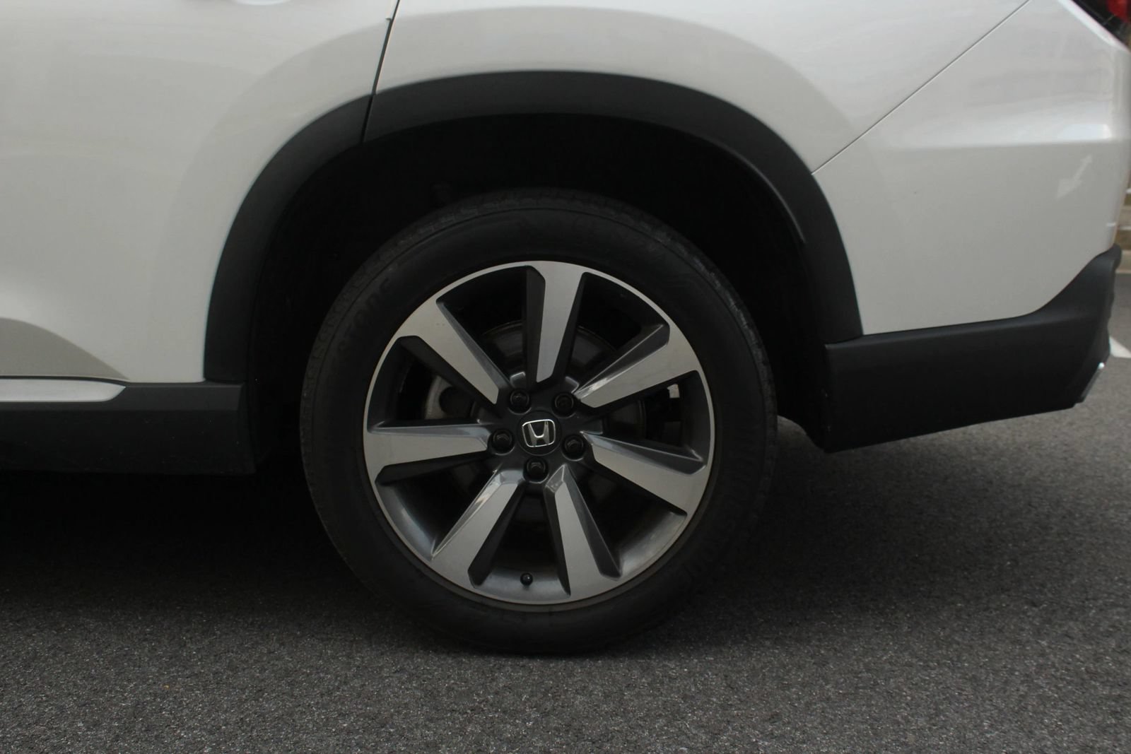 Used 2023 Honda Pilot Elite image 10