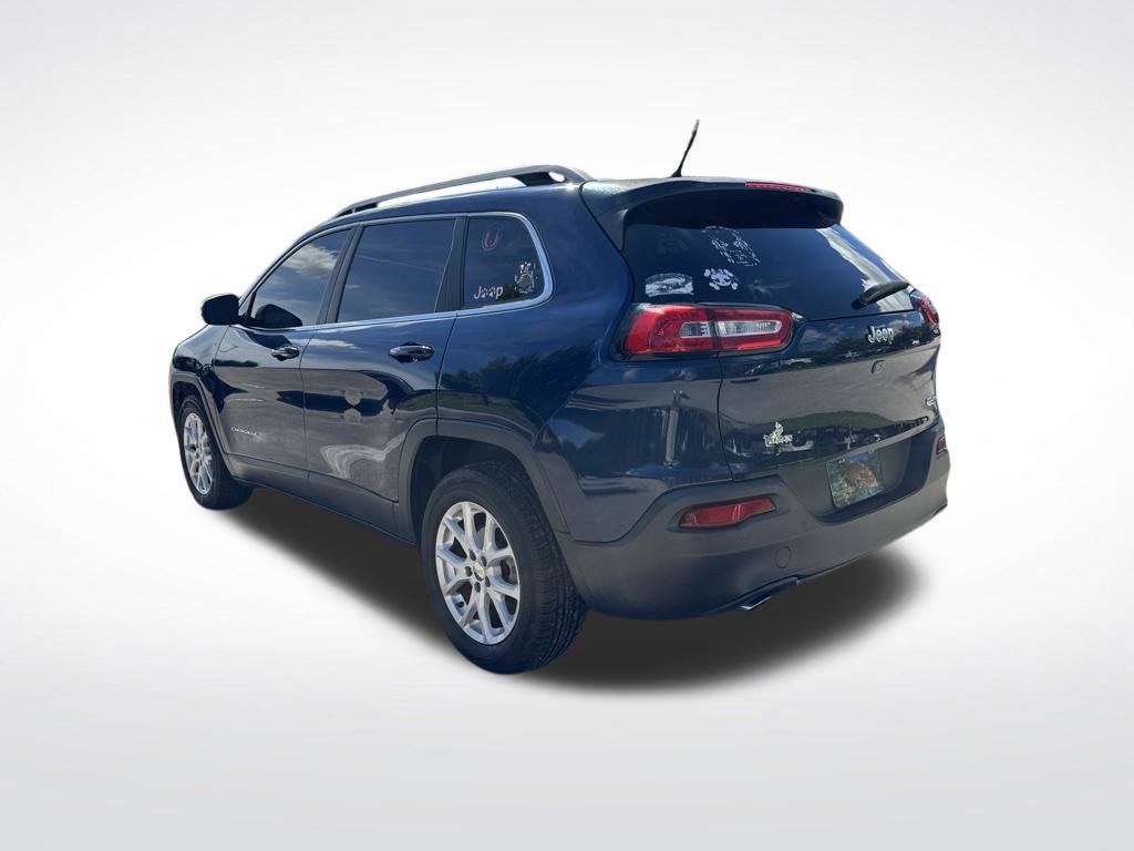 Used 2018 Jeep Cherokee Latitude FWD image 6