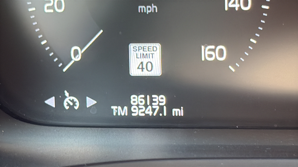 Used 2021 Volvo V60 T5 Momentum FWD image 20