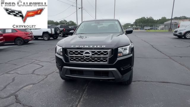 Used 2023 Nissan Frontier SV AWD/4WD image 3