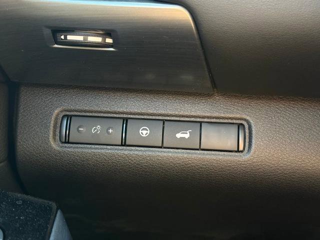 New 2026 Nissan Pathfinder SL image 24