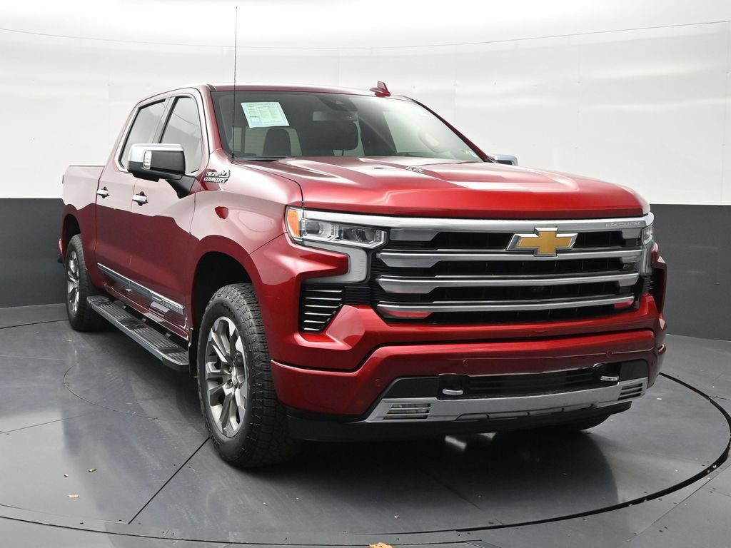 Used 2024 Chevrolet Silverado 1500 High Country w/ Z71 Off-Road Package AWD/4WD image 7