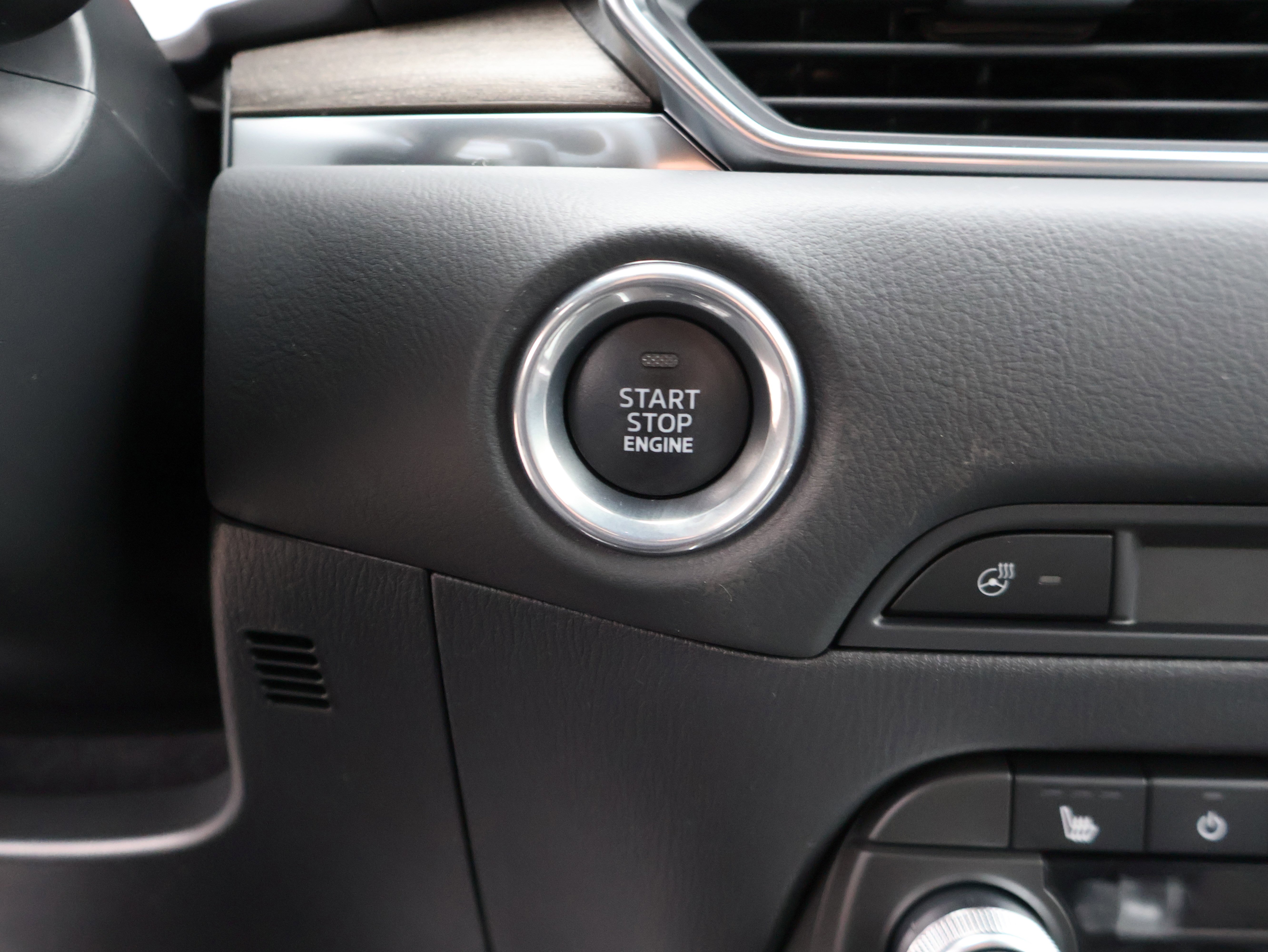 New 2025 MAZDA CX-5 Signature image 30