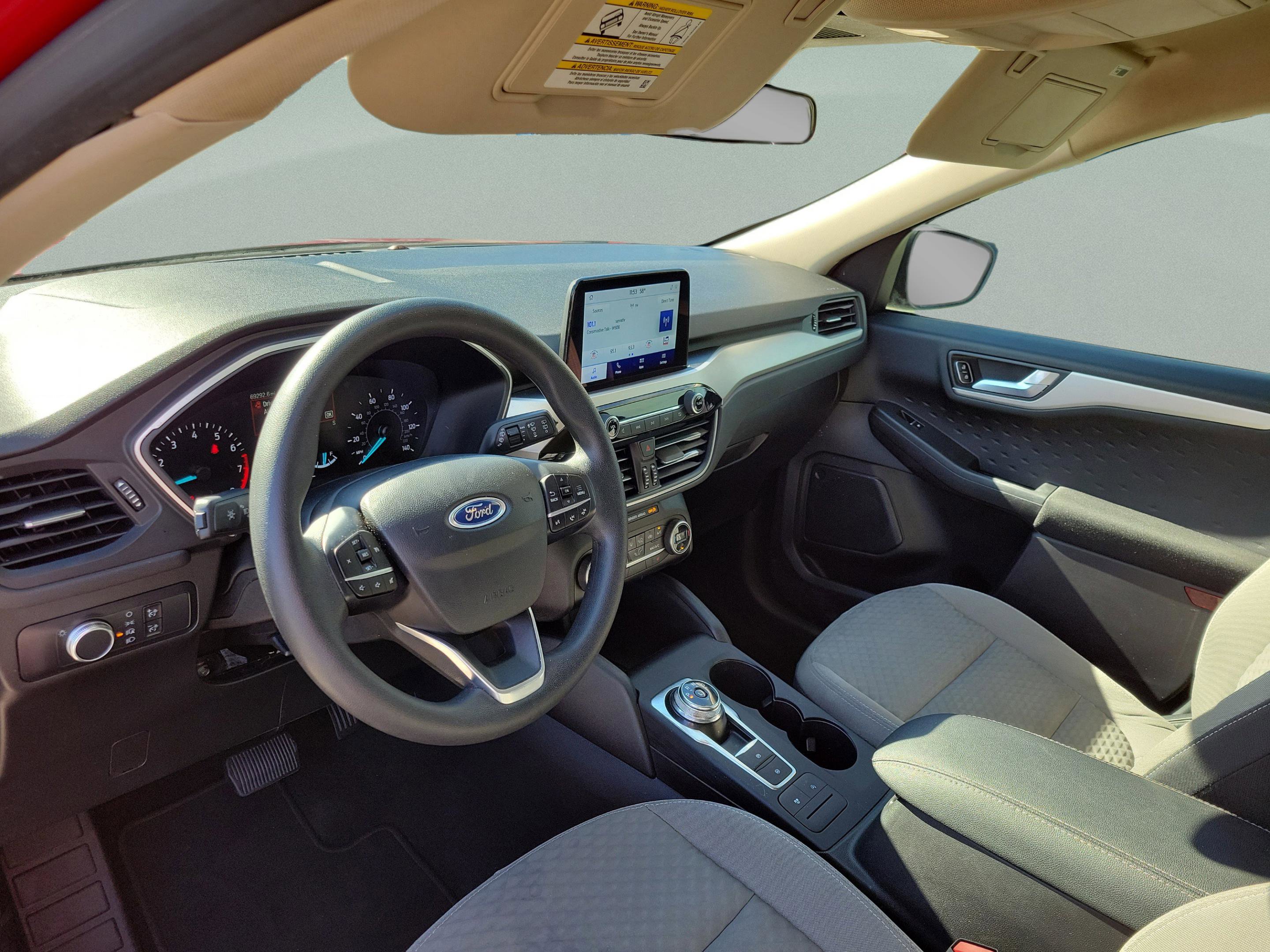 Used 2020 Ford Escape SE image 6