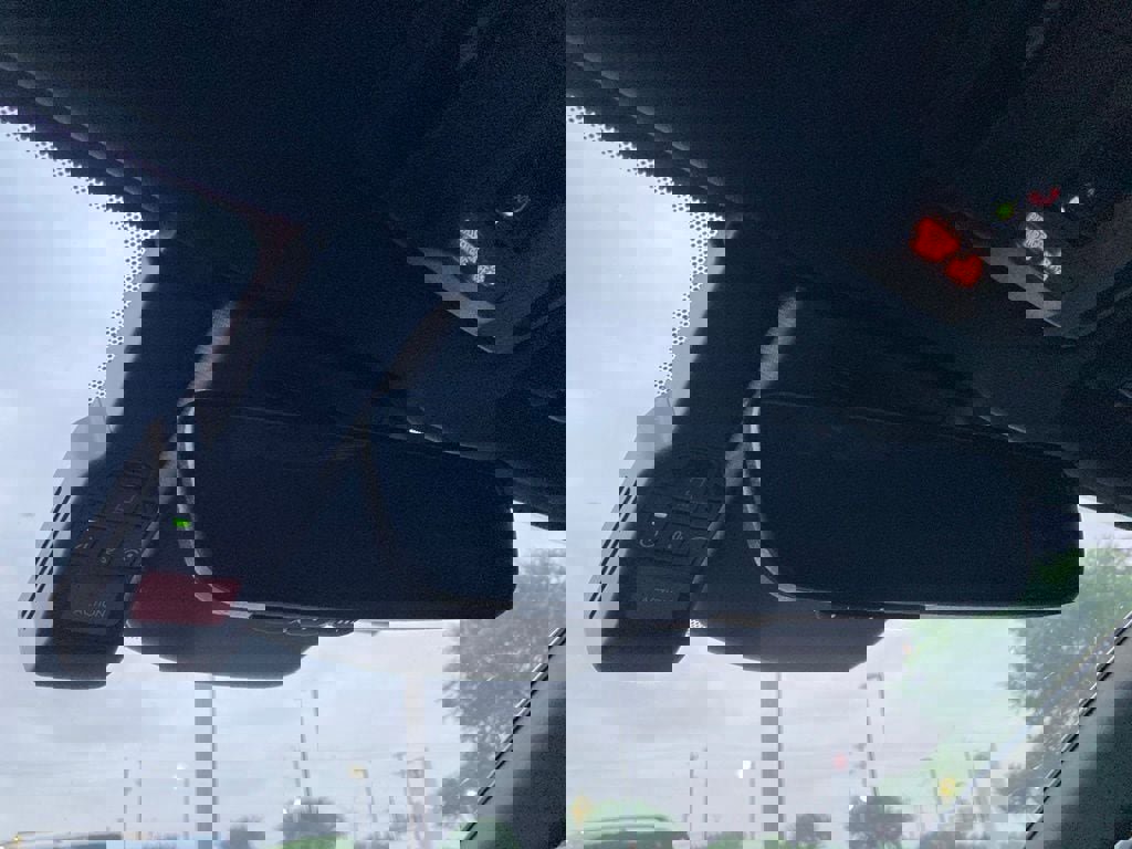 Certified 2025 Toyota Crown XLE image 27