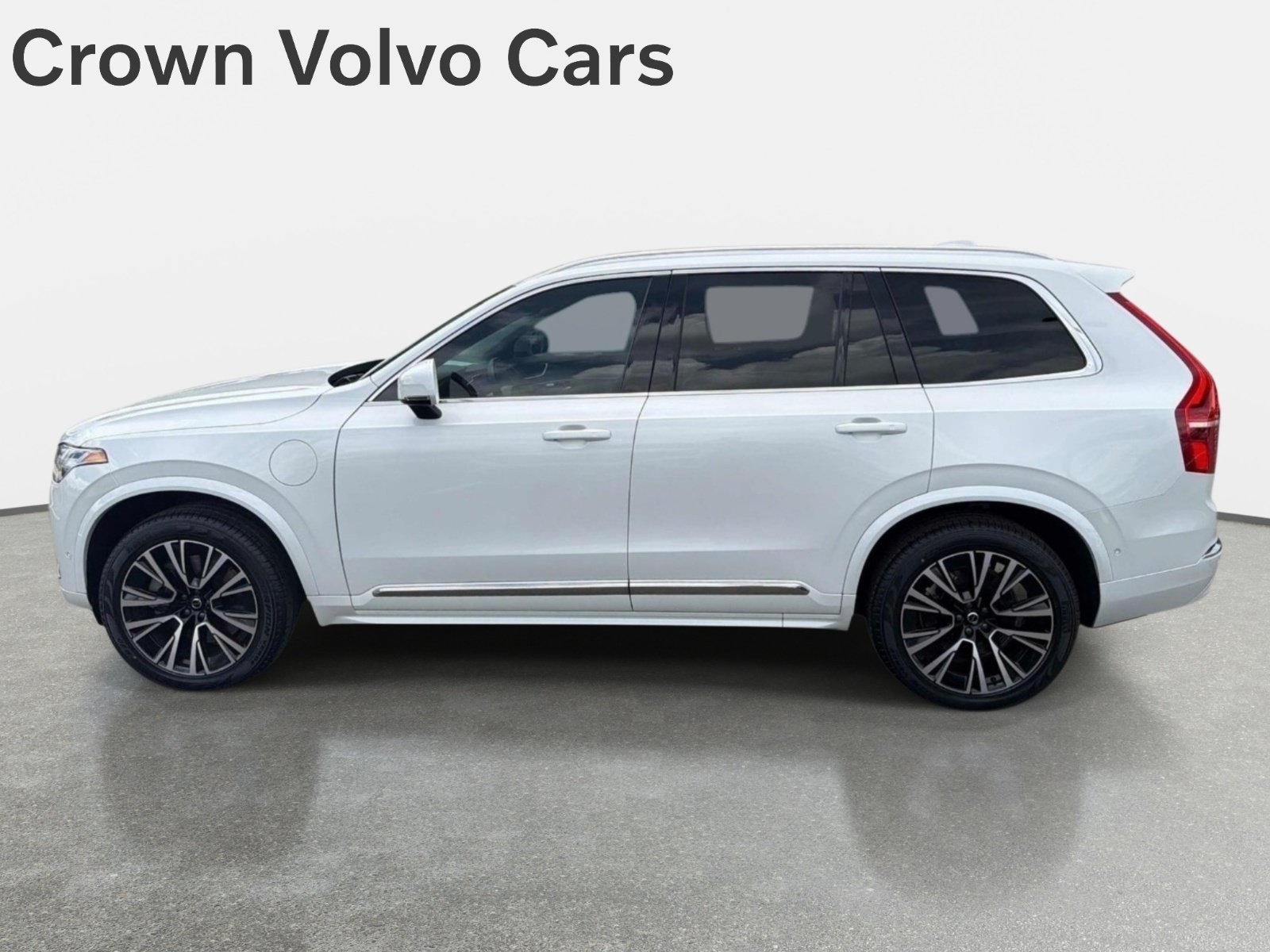 Used 2025 Volvo XC90 T8 Plus w/ Protection Package Premier AWD/4WD image 8