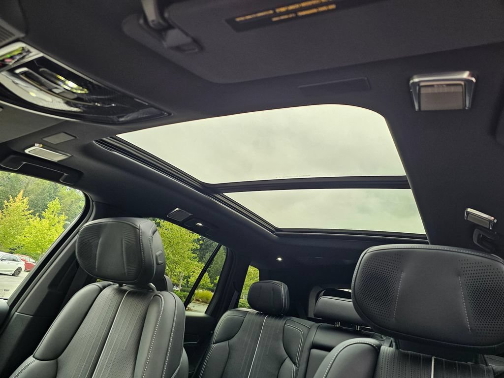 New 2027 Cadillac Vistiq Luxury AWD/4WD image 24