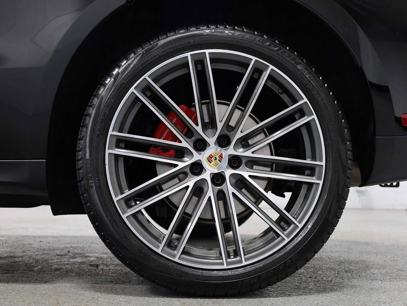 Used 2026 Porsche Macan S AWD/4WD image 39