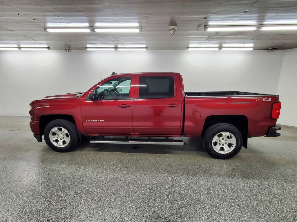 Used 2018 Chevrolet Silverado 1500 LT w/ All Star Edition image 9