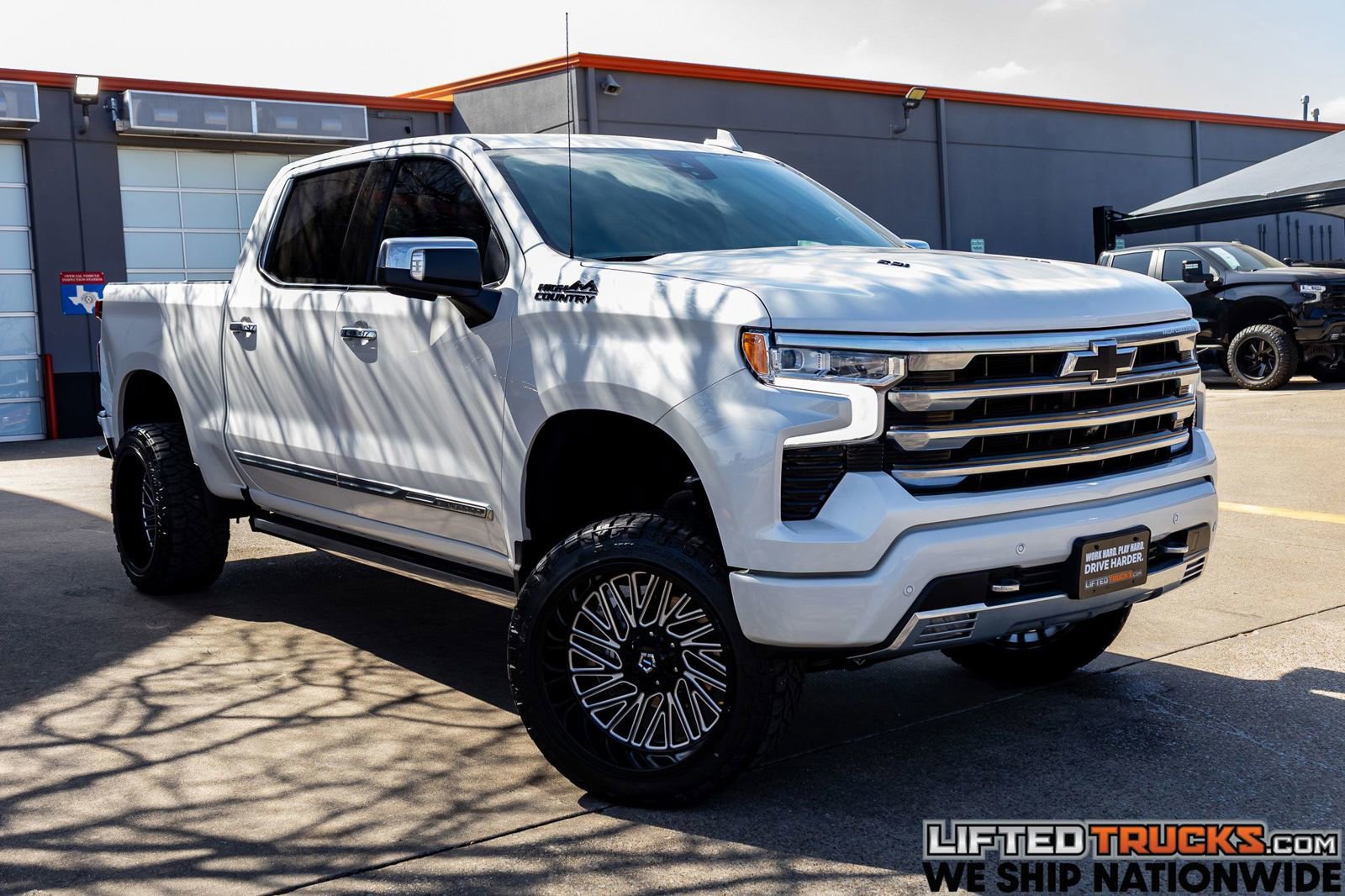 Used 2024 Chevrolet Silverado 1500 High Country w/ Technology Package AWD/4WD image 1