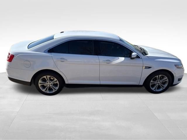 Used 2016 Ford Taurus SEL FWD image 2