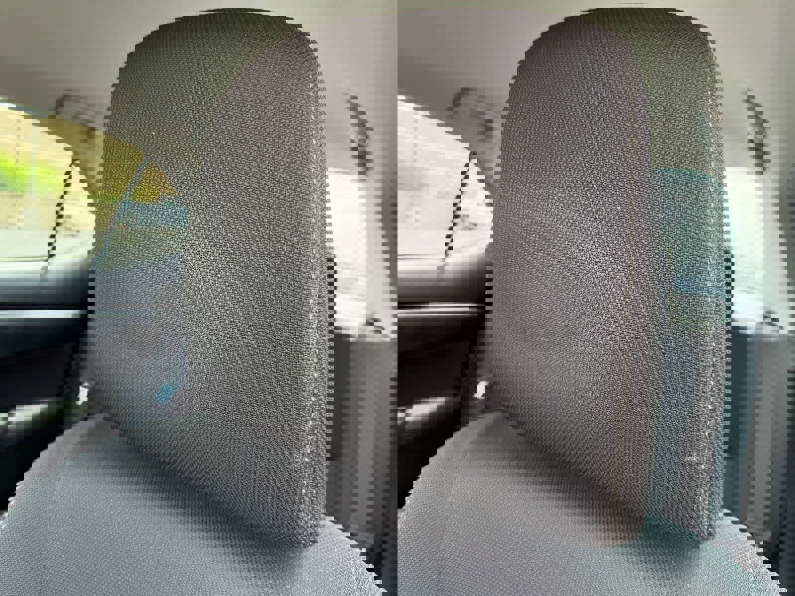 Used 2019 Toyota Corolla LE w/ Carpet Mat Package (TMS) FWD image 16