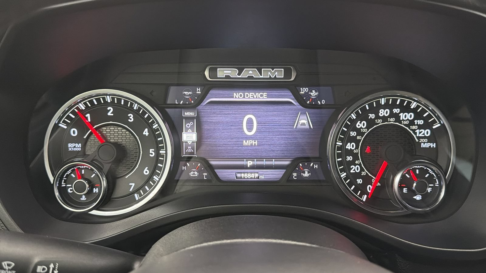 Used 2025 RAM 1500 Big Horn AWD/4WD image 31