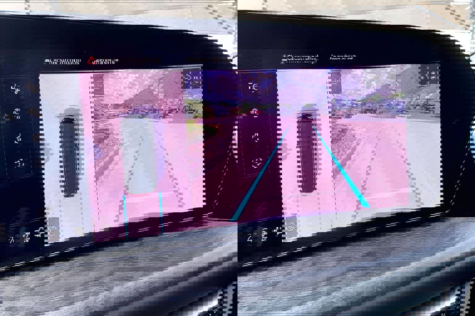 Used 2025 Audi Q5 Premium w/ Convenience Package image 26