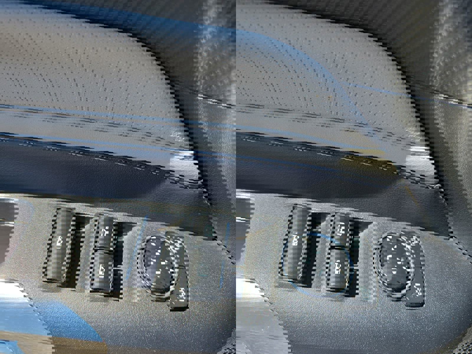 Used 2024 Ford Mustang Premium RWD image 27