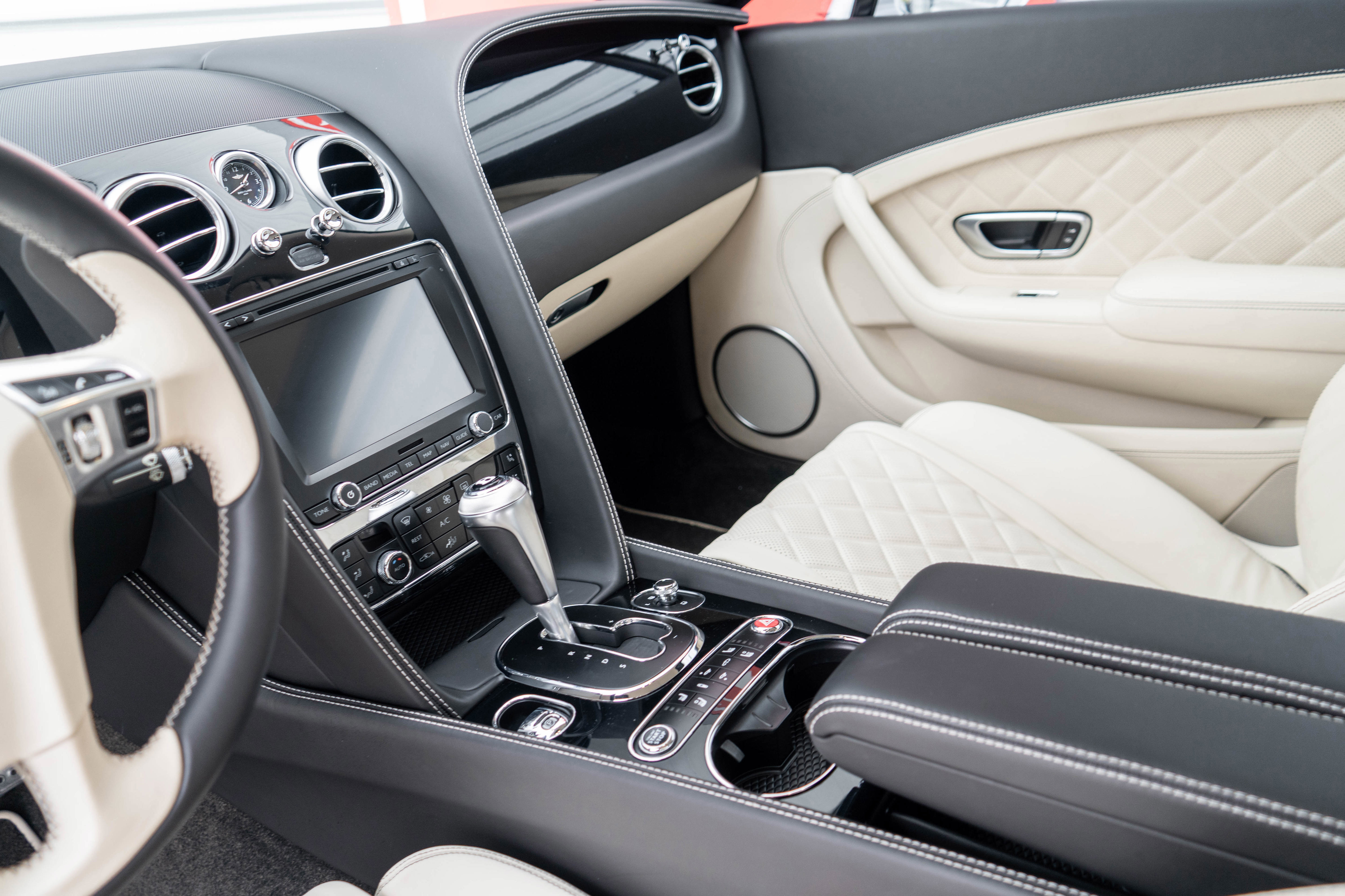 Used 2017 Bentley Continental GT AWD/4WD image 15