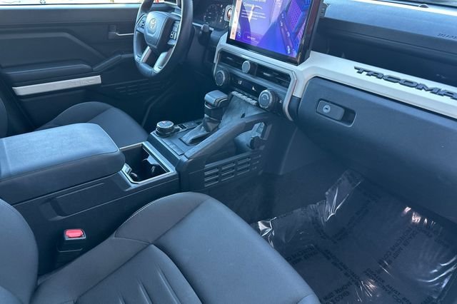 Certified 2024 Toyota Tacoma TRD Off-Road image 19