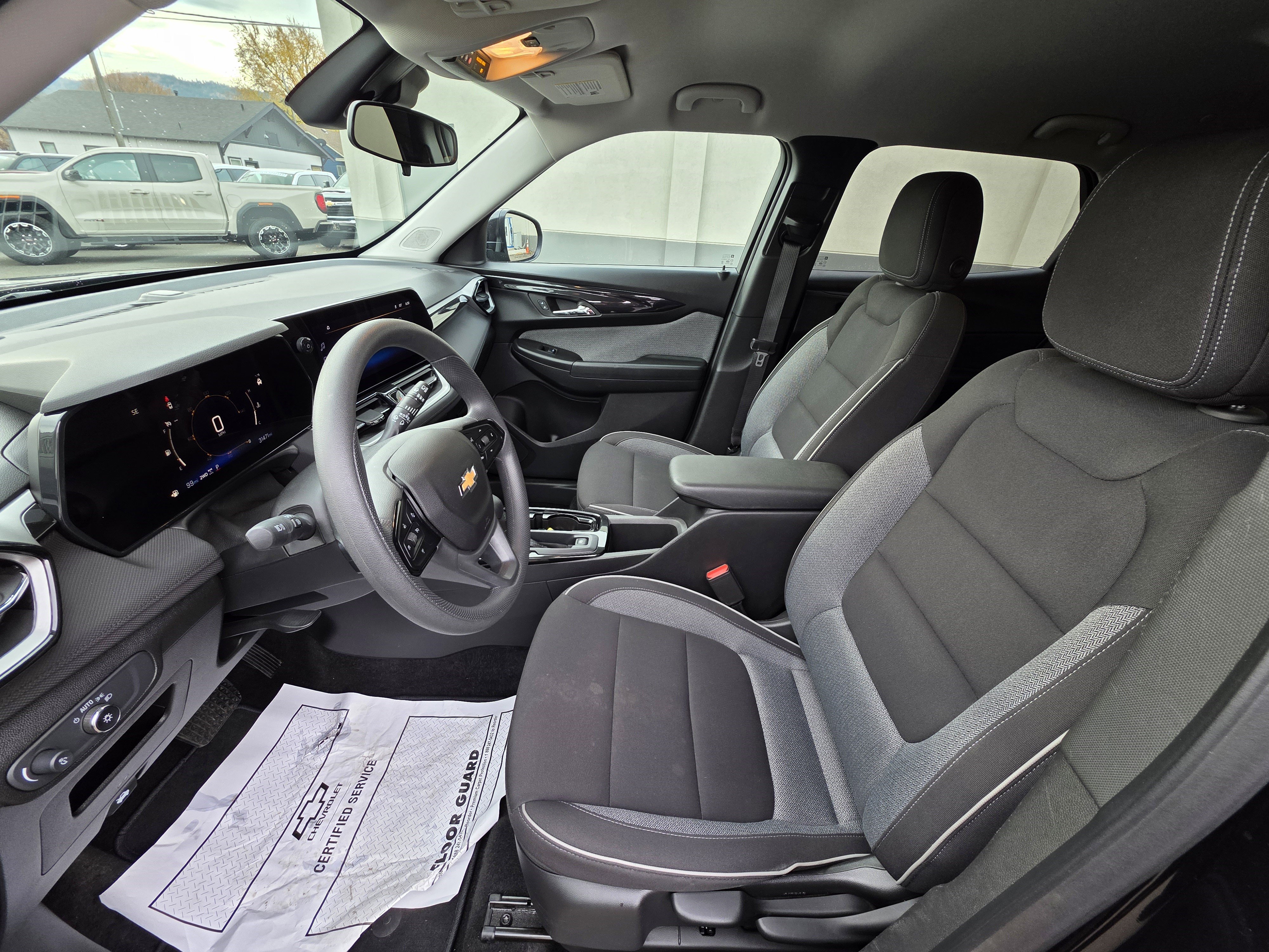 Used 2025 Chevrolet TrailBlazer LT image 13