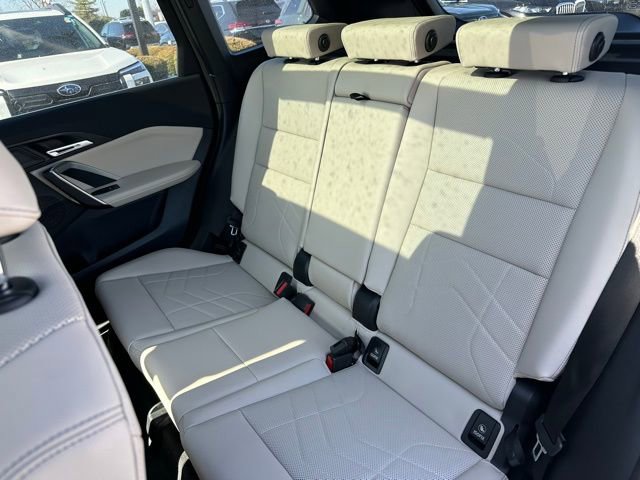 Certified 2025 BMW X1 xDrive28i w/ Technology Package image 32