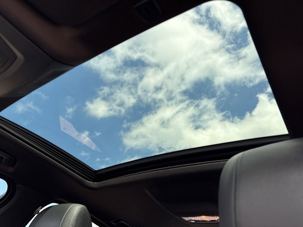 Used 2015 BMW 535i xDrive Sedan AWD/4WD image 4