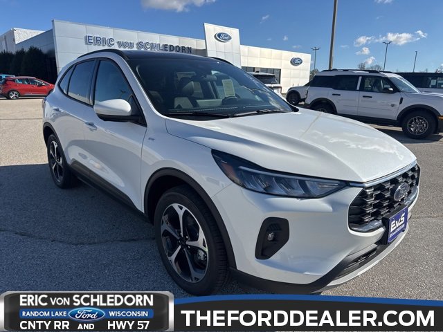 New 2026 Ford Escape ST-Line Select w/ Tech Pack #2