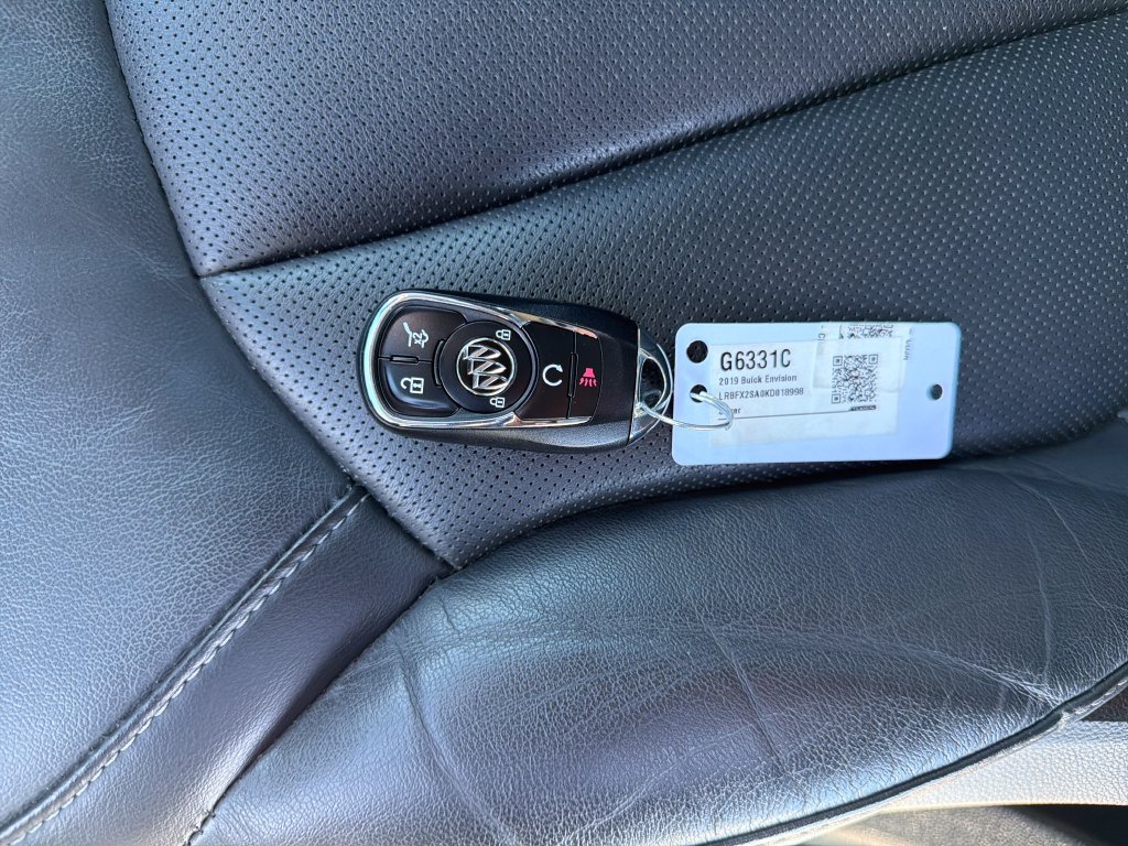 Certified 2019 Buick Envision Essence AWD/4WD image 32
