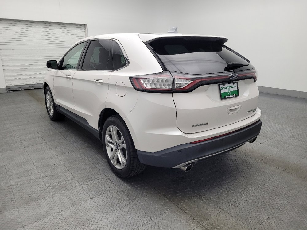 Used 2018 Ford Edge Titanium w/ Equipment Group 301A FWD image 5
