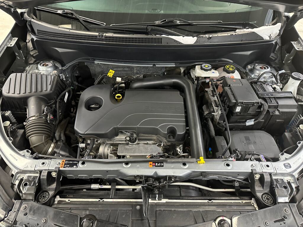 Certified 2023 Chevrolet Equinox RS w/ LPO, Floor Liner Package image 38