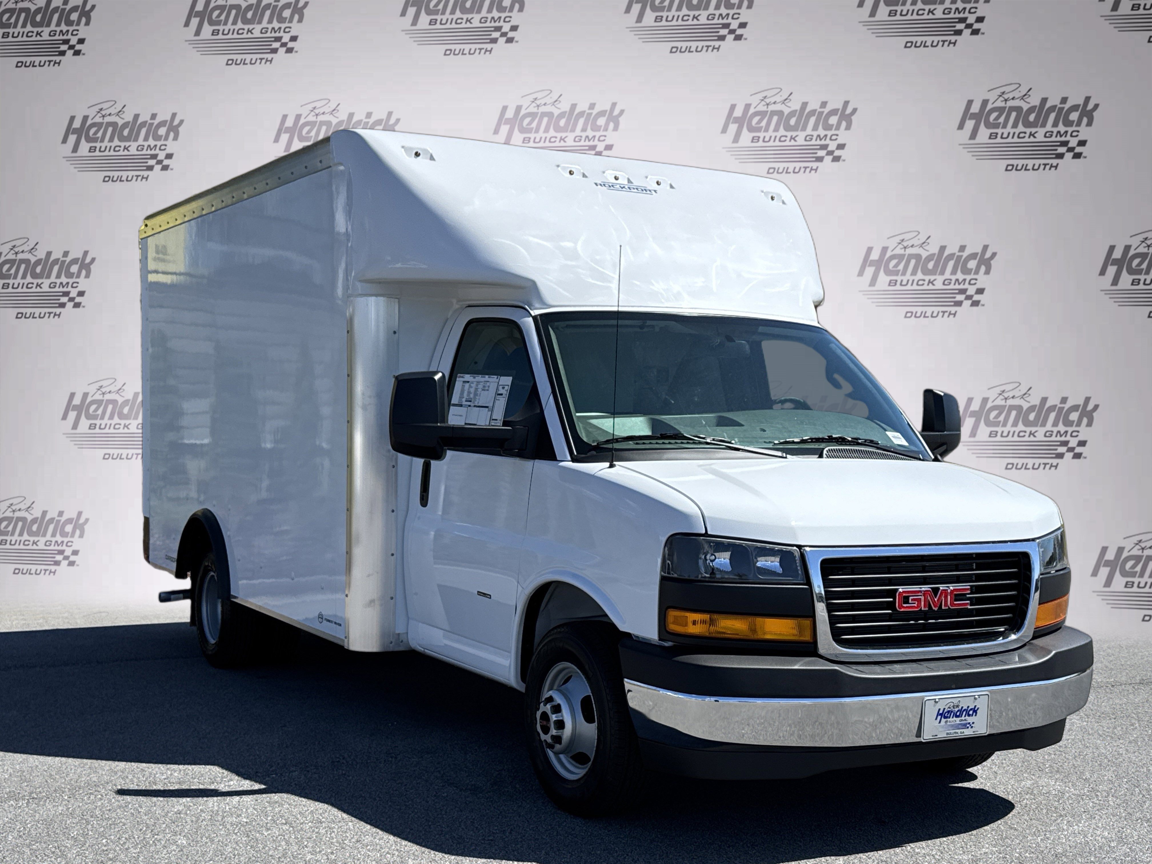 New 2026 GMC Savana 3500 w/ Power Convenience Package RWD image 2