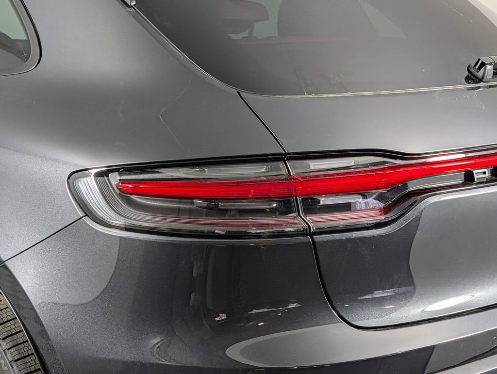 New 2026 Porsche Macan image 15