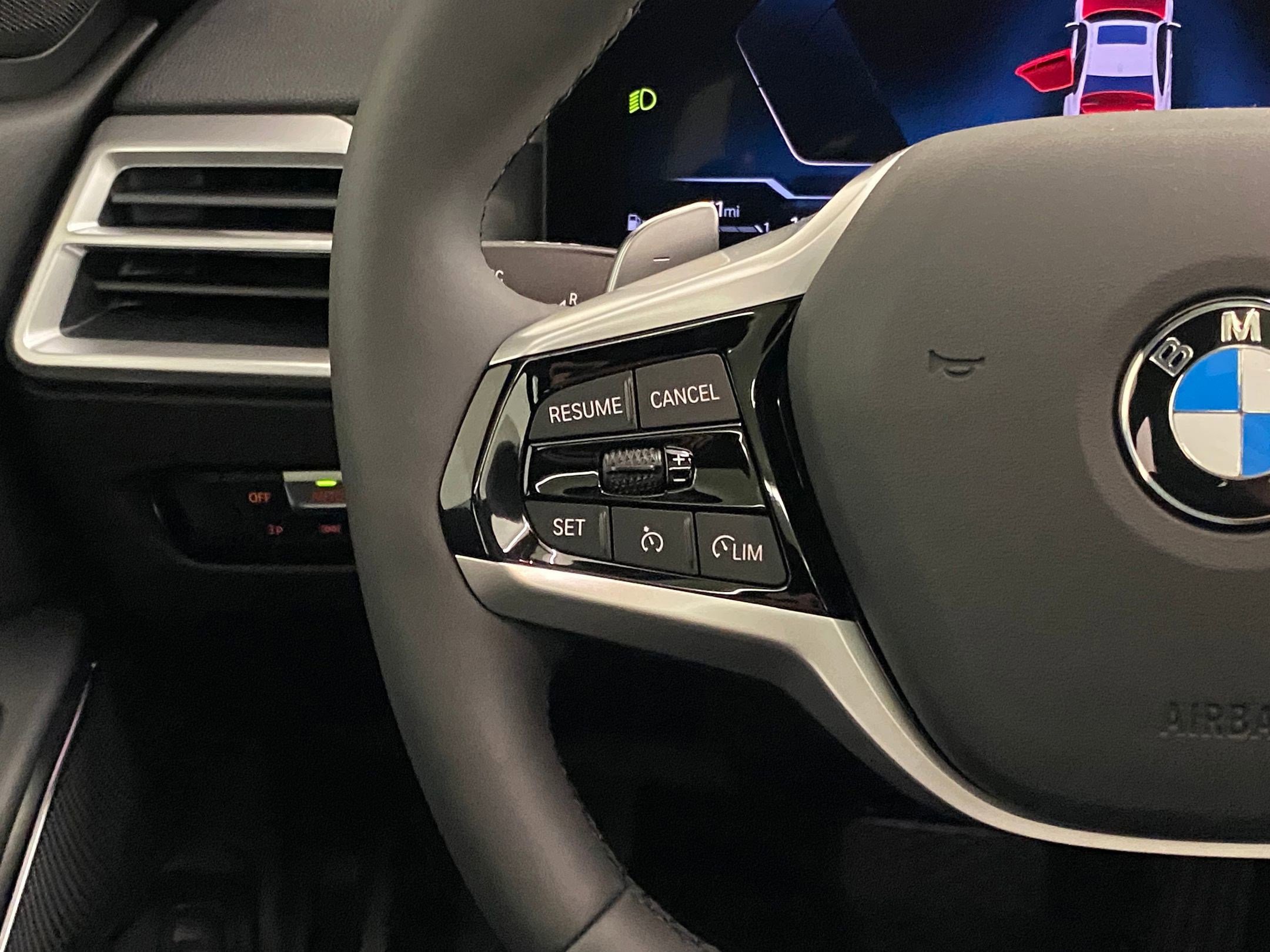 Used 2025 BMW 330i xDrive Sedan w/ Convenience Package image 17