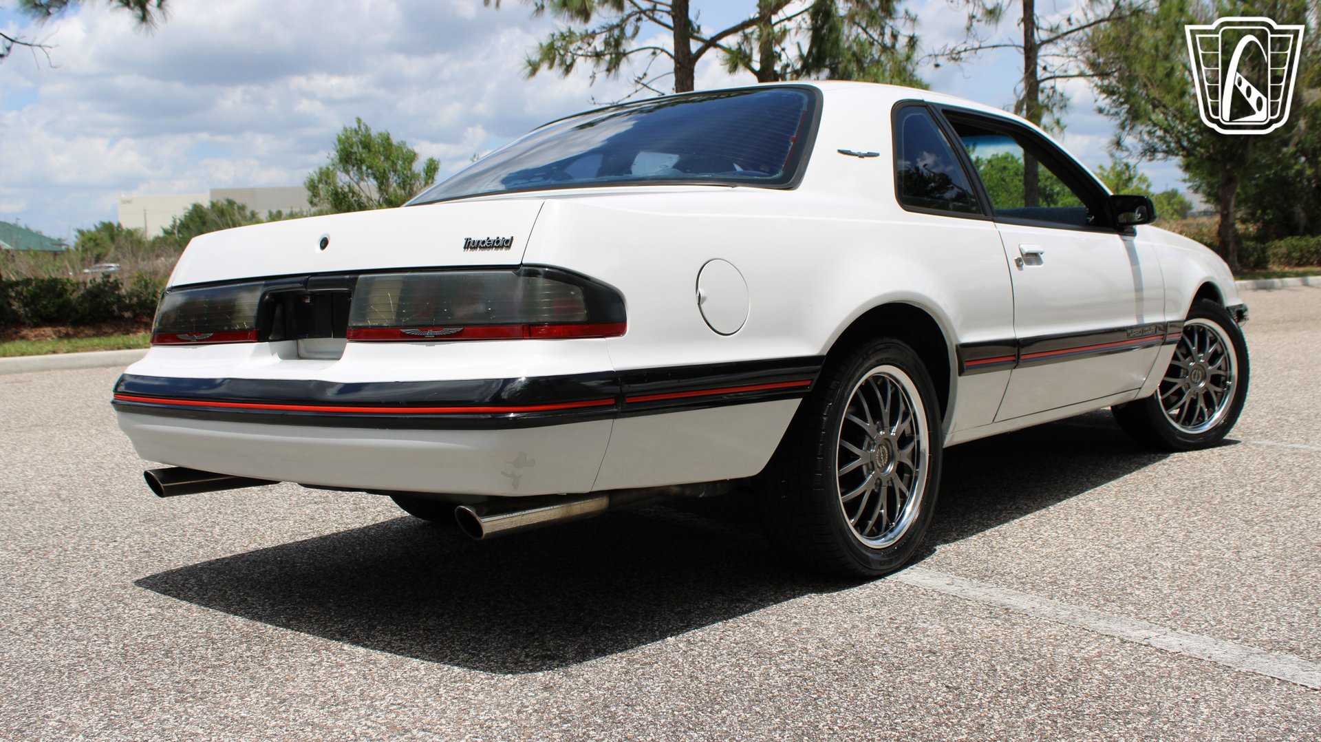 Used 1988 Ford Thunderbird RWD image 19