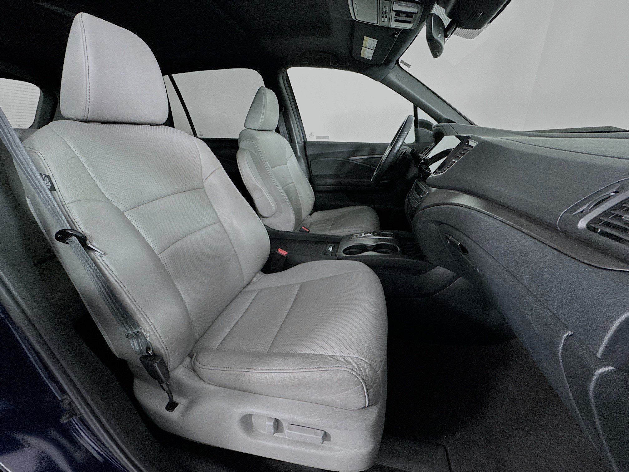 Certified 2023 Honda Passport EX-L image 28