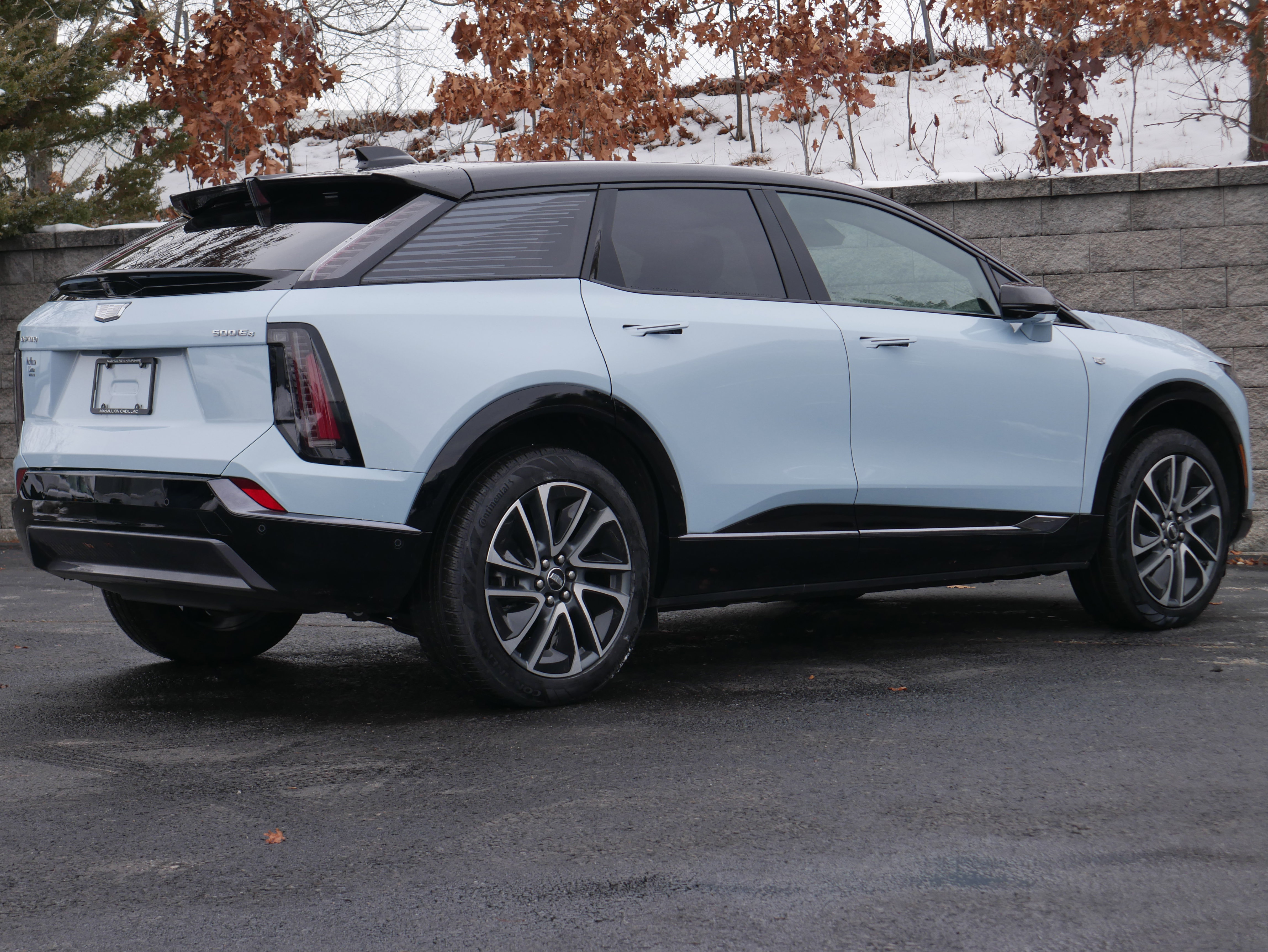 Certified 2025 Cadillac Optiq Sport 1 w/ LPO, Floor Liner Package image 7