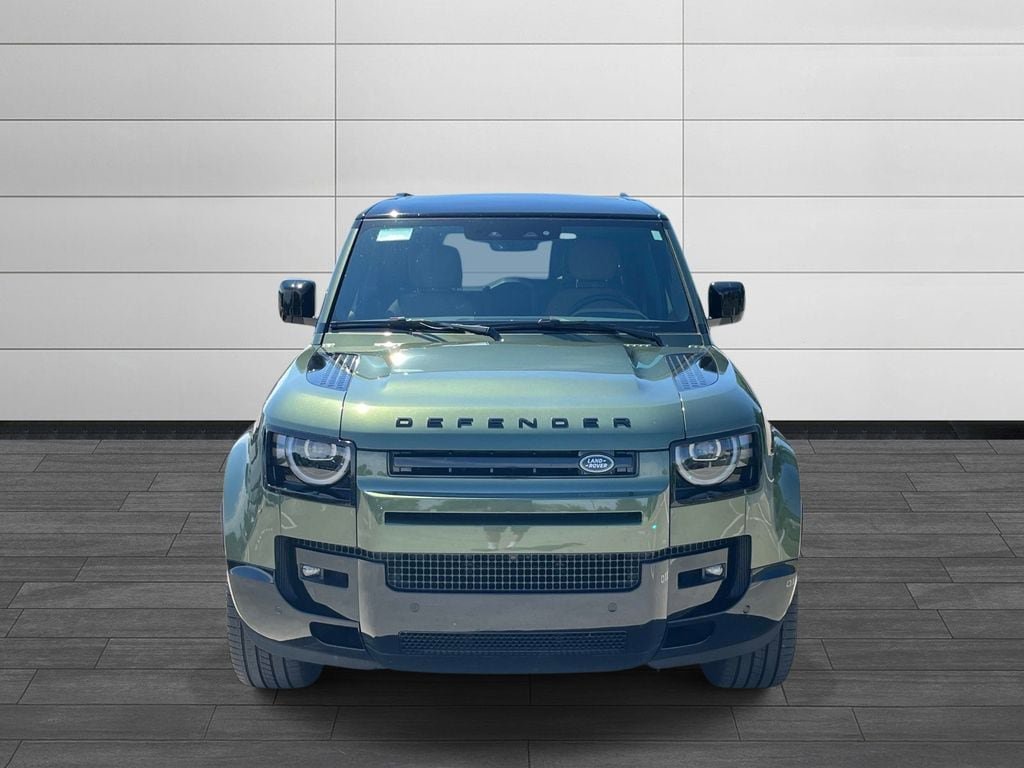 New 2026 Land Rover Defender 130 X-Dynamic SE AWD/4WD image 8
