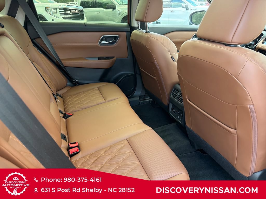 Certified 2026 Nissan Rogue Platinum w/ Platinum Premium Package AWD/4WD image 38