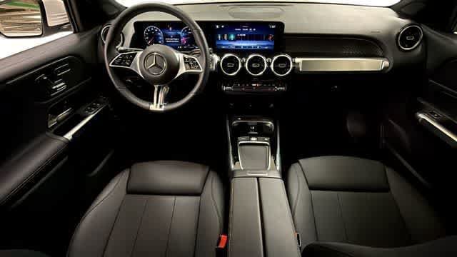 Certified 2026 Mercedes-Benz GLB 250 4MATIC image 4