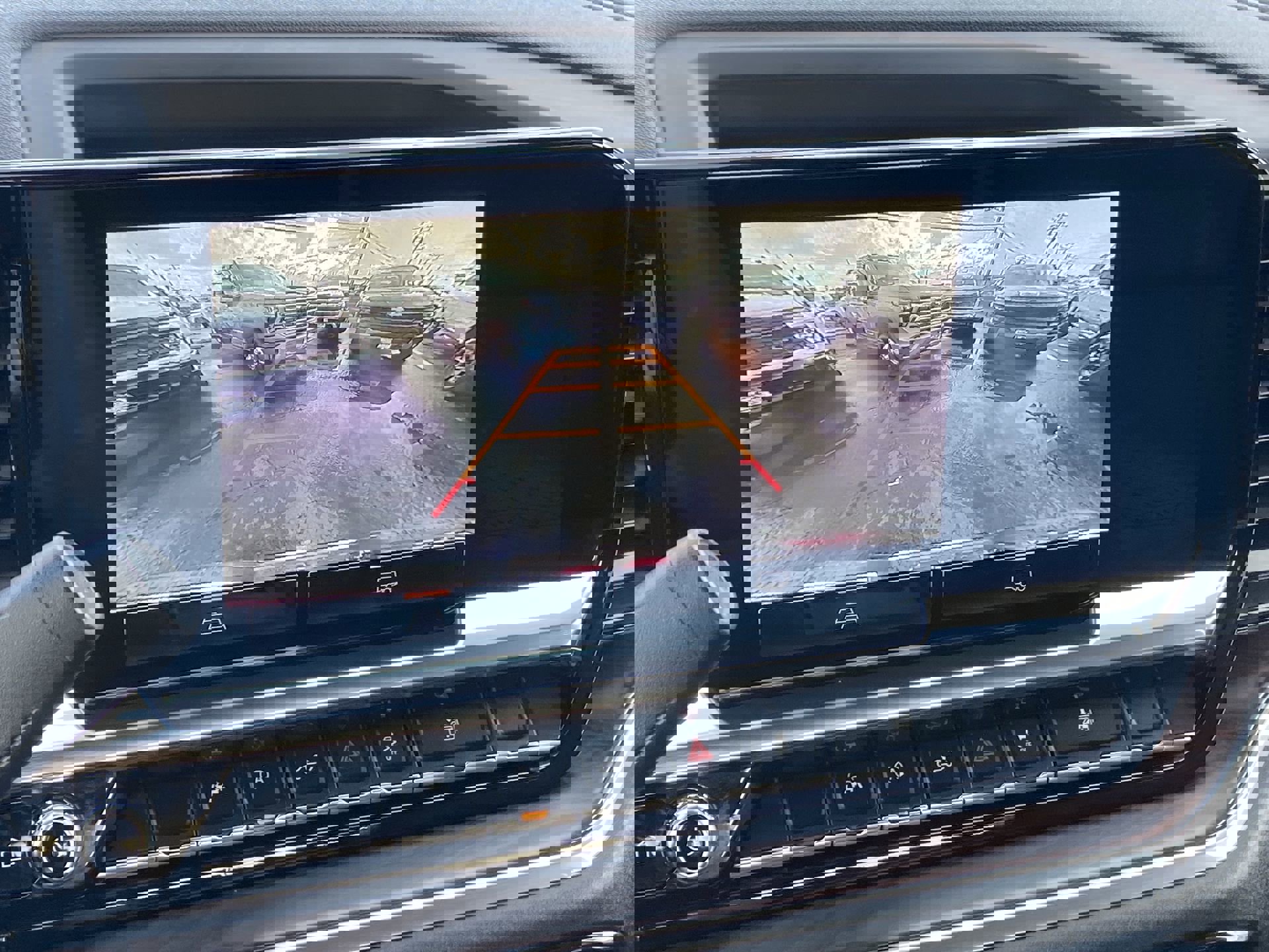 Used 2024 GMC Sierra 1500 SLT image 15