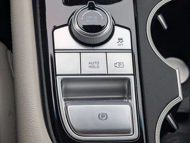 Used 2023 Genesis G70 2.0T RWD image 19